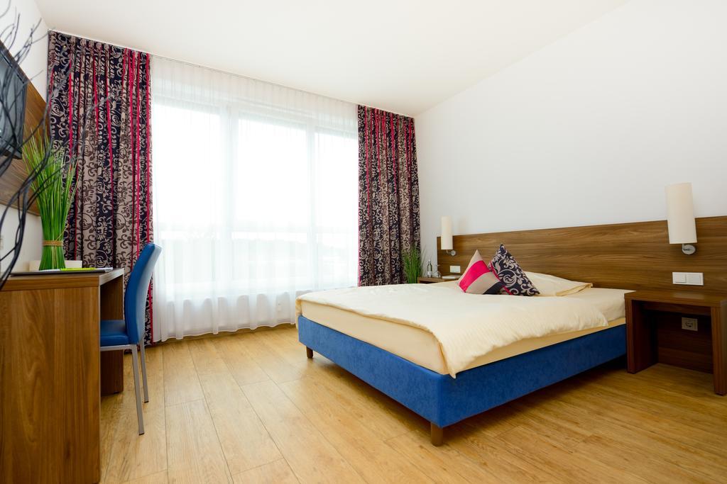 Zar-Hotel Vitalis Ratisbonne Extérieur photo