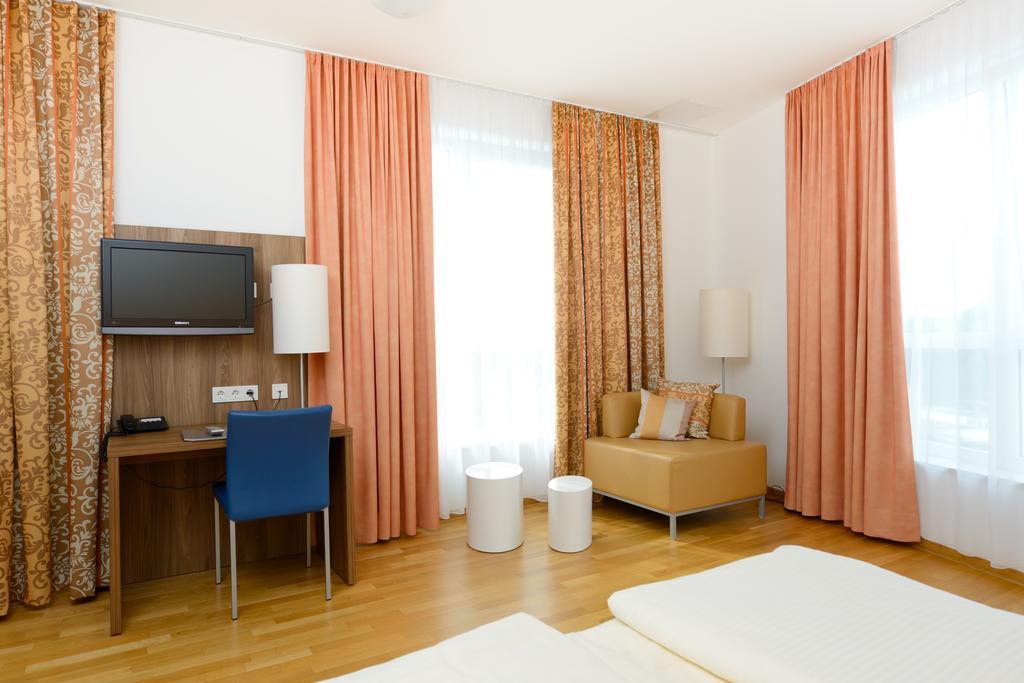 Zar-Hotel Vitalis Ratisbonne Extérieur photo